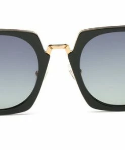 CRAMILO EYEWEAR Too Cool For School Sunglasses