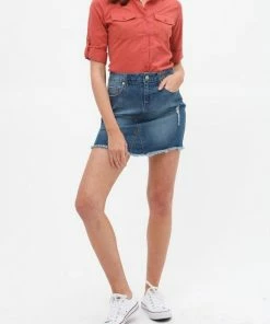 2Sable Long Sleeve Top Pintuck Top