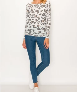 ENTI CLOTHING Knit Tops Leopard Over Sized Top White