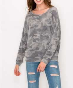 ENTI CLOTHING Camouflaged Top Olive Knit Tops