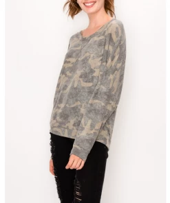 ENTI CLOTHING Camouflaged Top Olive Knit Tops