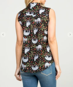 LA SOUL Sleepy Sloth Top Short Sleeve Top