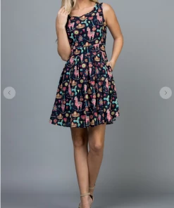 LA SOUL Printed Dresses Fiesta Llama