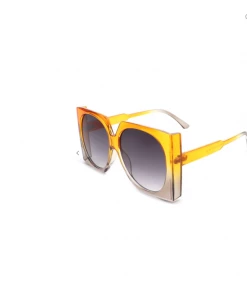CRAMILO EYEWEAR In The Mood Square Sunglasses
