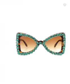 CRAMILO EYEWEAR I Am Fashion Cat Eye Rhinestone Sunglasses