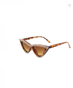 CRAMILO EYEWEAR The Cool Cat Sunglasses