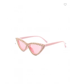 CRAMILO EYEWEAR The Cool Cat Sunglasses