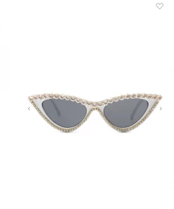 CRAMILO EYEWEAR The Cool Cat Sunglasses