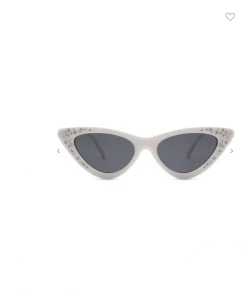 CRAMILO EYEWEAR The Cat's Meow Sunglasses