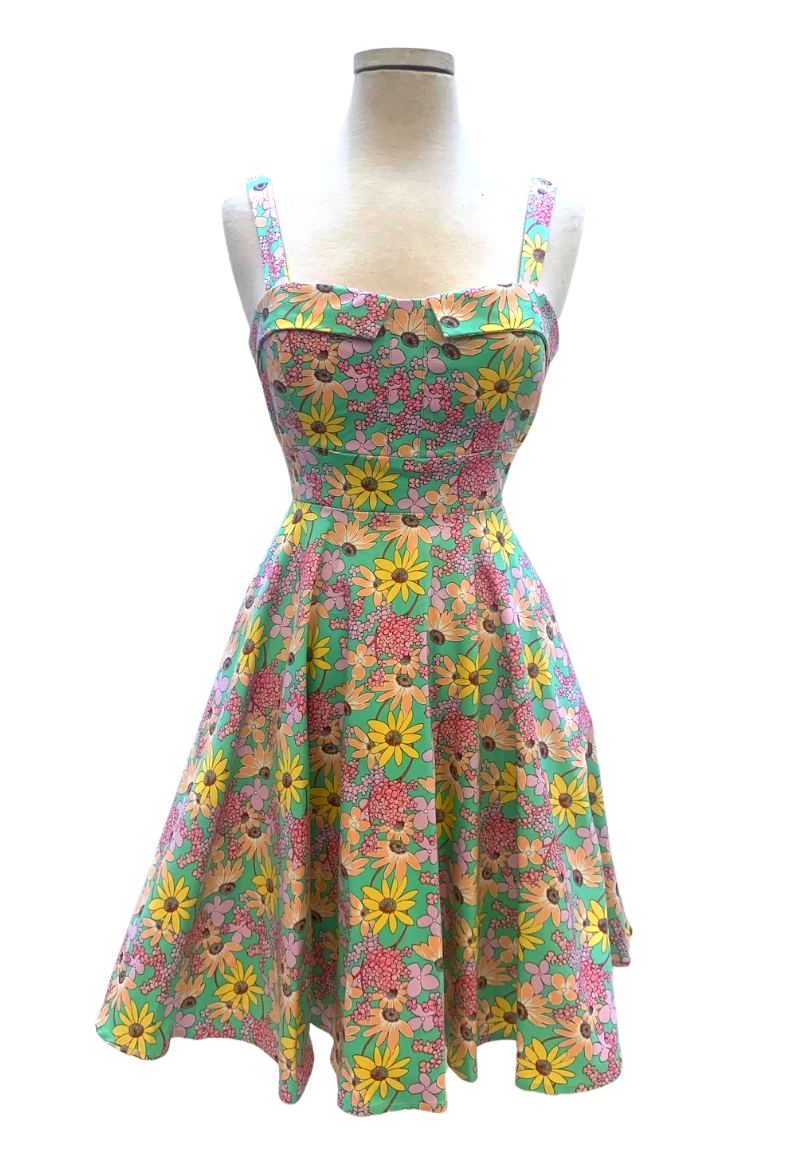 IXIA2 Missy Pale Green Carnation Pin Up Dresses 3 IXIA2 Missy Pale Green Carnation Pin Up Dresses