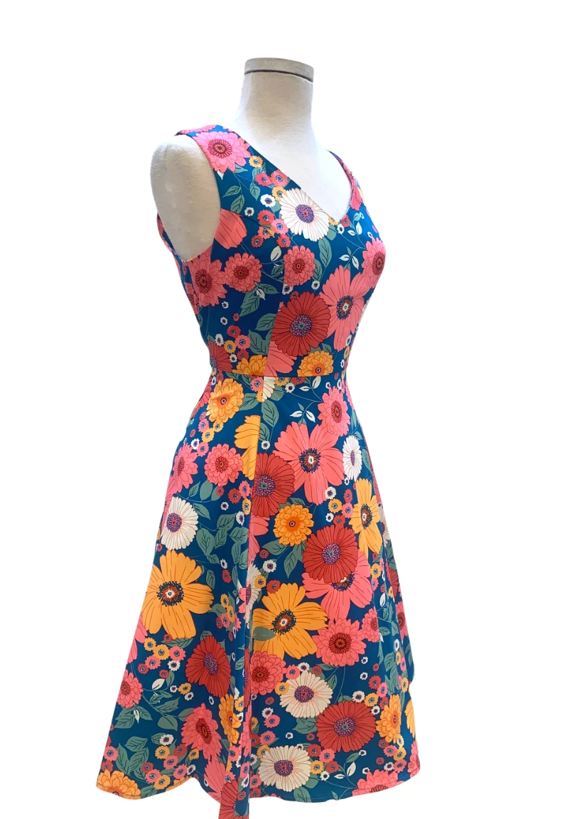 IXIA2 Claire Carnation Floral Dress 4 IXIA2 Claire Carnation Floral Dress