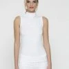 Dynamic Fashion Staple Worthy Top - White Short Sleeve Top